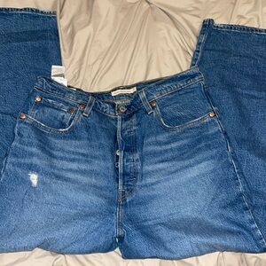 Ribcage Straight Ankle Levi’s! Size 31